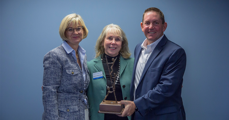 FTF board chair receives awaard