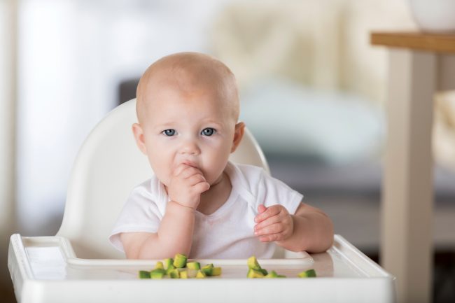 Comenzando a comer alimentos sólidos